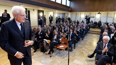 Mattarella, tutelare dignità individuo Mattarella, tutelare dignità individuo