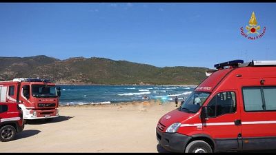 Salvo il surfista disperso in Sardegna Salvo il surfista disperso in Sardegna