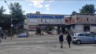 Ad un anno ingerisce droga, è gravissima Ad un anno ingerisce droga, è gravissima