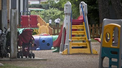 Maltrattavano bimbi, maestre interdette Maltrattavano bimbi, maestre interdette