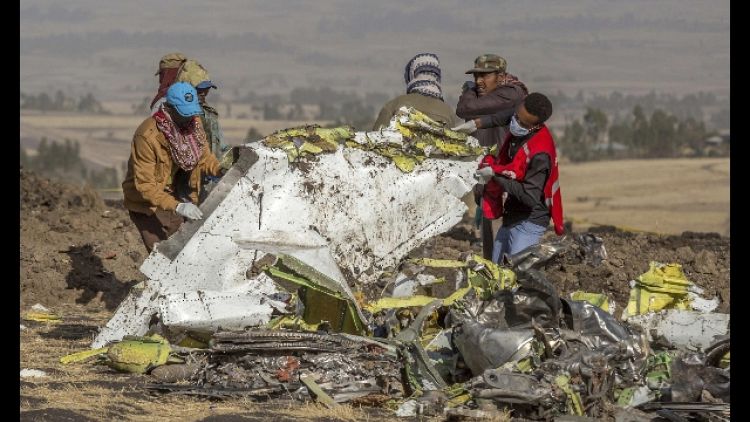 Aereo Ethiopia,tornano i resti dei morti