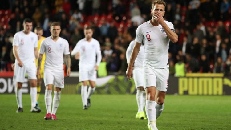 Czechs upset England to end 10-year run in qualifiers
