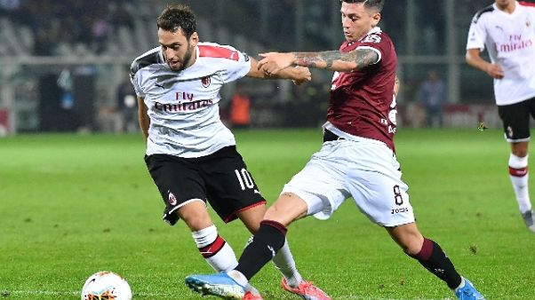 Siria: Calhanoglu, orgoglioso di Turchia Siria: Calhanoglu, orgoglioso di Turchia