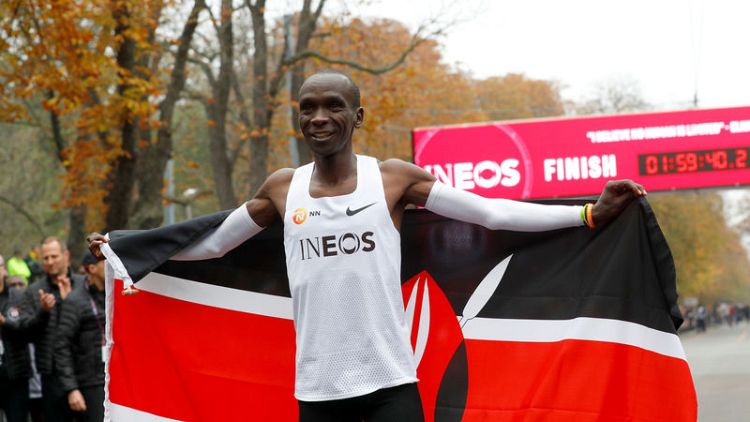 Kipchoge's marathon landmark could push faster times in Chicago, director says