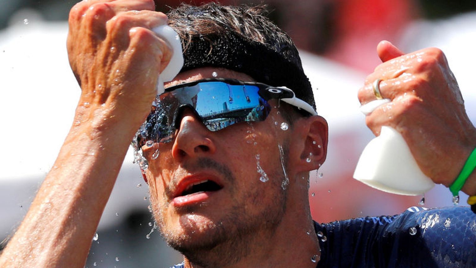 Triathlon: Germany's Frodeno wins Ironman World Championship in record time