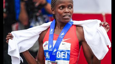 Atletica:primato mondiale maratona donne Atletica:primato mondiale maratona donne