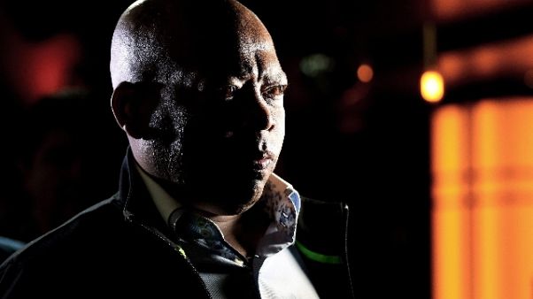 Asprilla operato alla mano, troppi tweet Asprilla operato alla mano, troppi tweet