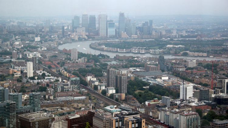 London retains global finance throne amid Brexit chaos