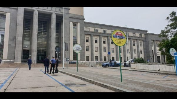 Allarme bomba al Tribunale di Cagliari Allarme bomba al Tribunale di Cagliari