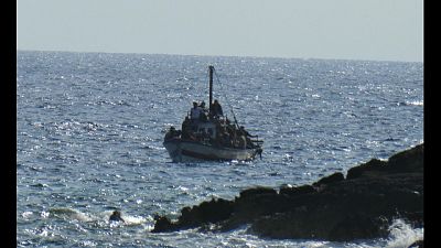 Naufragio Lampedusa 7/10, trovati corpi Naufragio Lampedusa 7/10, trovati corpi