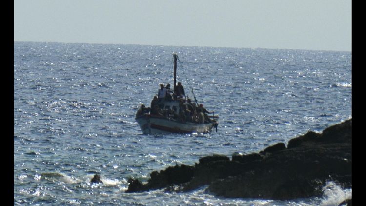 Naufragio Lampedusa 7/10, trovati corpi