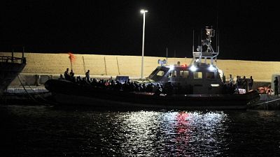 Naufragio Lampedusa, trovati 12 corpi Naufragio Lampedusa, trovati 12 corpi