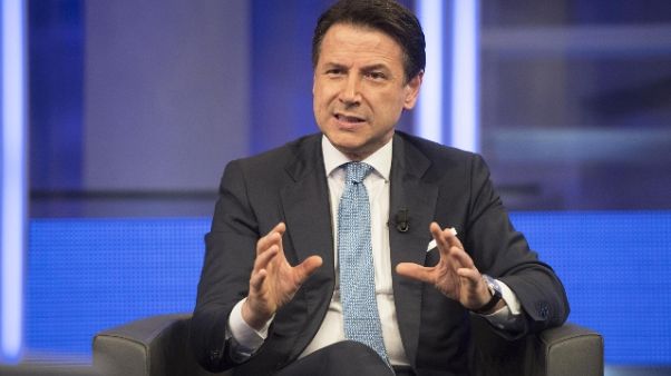Conte, ridurre la burocrazia Conte, ridurre la burocrazia