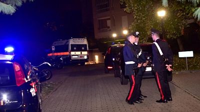 Omicidio in box: accertamenti su auto Omicidio in box: accertamenti su auto