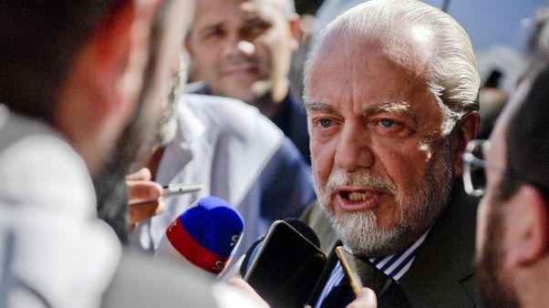 De Laurentiis, Insigne scomodo decida De Laurentiis, Insigne scomodo decida