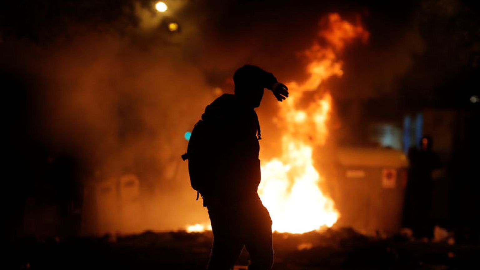 Violent clashes rock Barcelona on fifth day of separatist protests