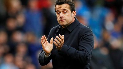 Silva wants Everton players to embrace the pressure Silva wants Everton players to embrace the pressure