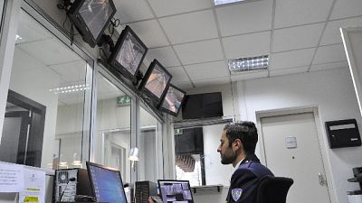 In auto con turchi irregolari, 2 arresti In auto con turchi irregolari, 2 arresti