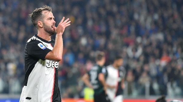 Juve: Pjanic, col Bologna in difficoltà Juve: Pjanic, col Bologna in difficoltà