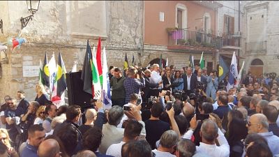 Emiliano a Salvini, qui non avrai pace Emiliano a Salvini, qui non avrai pace