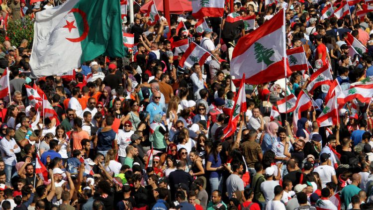 Lebanon protesters keep pressure on government as reform deadline nears