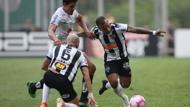 Santos miss chance to close gap on leaders in 2-0 defeat