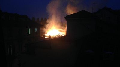 In fiamme Cavallerizza Reale a Torino In fiamme Cavallerizza Reale a Torino