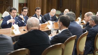 Conte, chi usa contante non danneggiato Conte, chi usa contante non danneggiato