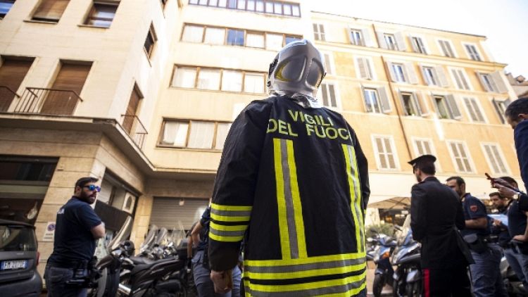 Incendio in sede Ordine giornalisti Roma
