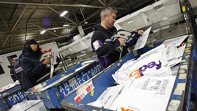 U.S. companies facing worker shortage race to automate U.S. companies facing worker shortage race to automate