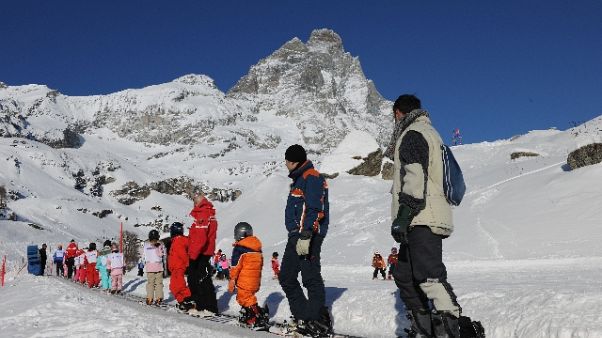 Cervinia apre stagione dello sci Cervinia apre stagione dello sci