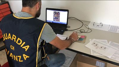 Incentivi illeciti su rinnovabili Incentivi illeciti su rinnovabili