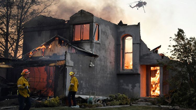 California wine country fire began near damaged PG&E tower, 2,000 flee