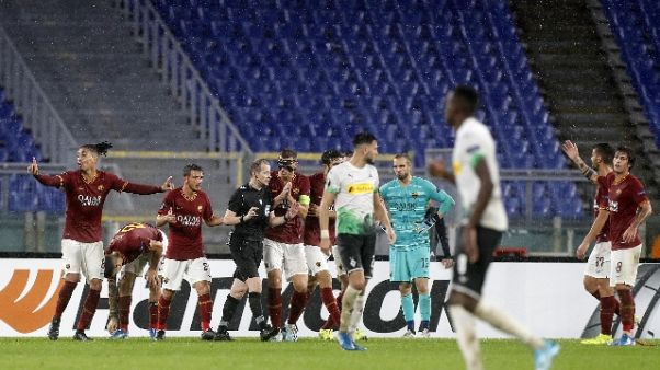 Roma 'arbitro onesto, ha ammesso errore' Roma 'arbitro onesto, ha ammesso errore'