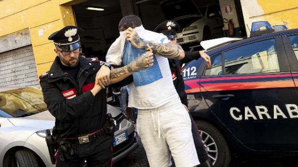 Ucciso in rapina: fermati i 2 sospettati Ucciso in rapina: fermati i 2 sospettati