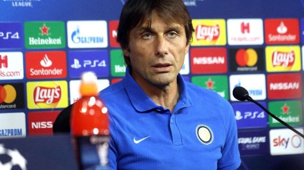 Conferenza di Conte anche per non udenti Conferenza di Conte anche per non udenti