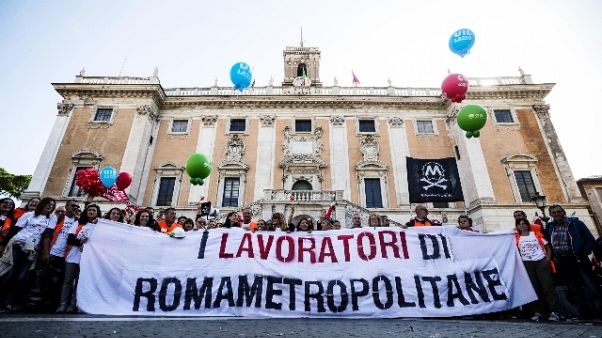 Di Maio, sciopero venerdì è indecente Di Maio, sciopero venerdì è indecente