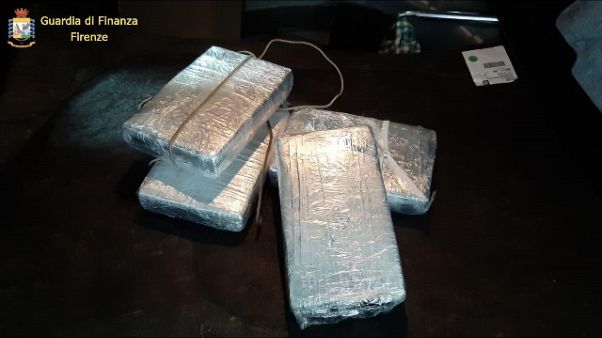 A Firenze con 5,5 kg di coca, arrestato A Firenze con 5,5 kg di coca, arrestato