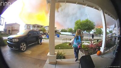 Thousands ordered to flee California wine country blaze Thousands ordered to flee California wine country blaze