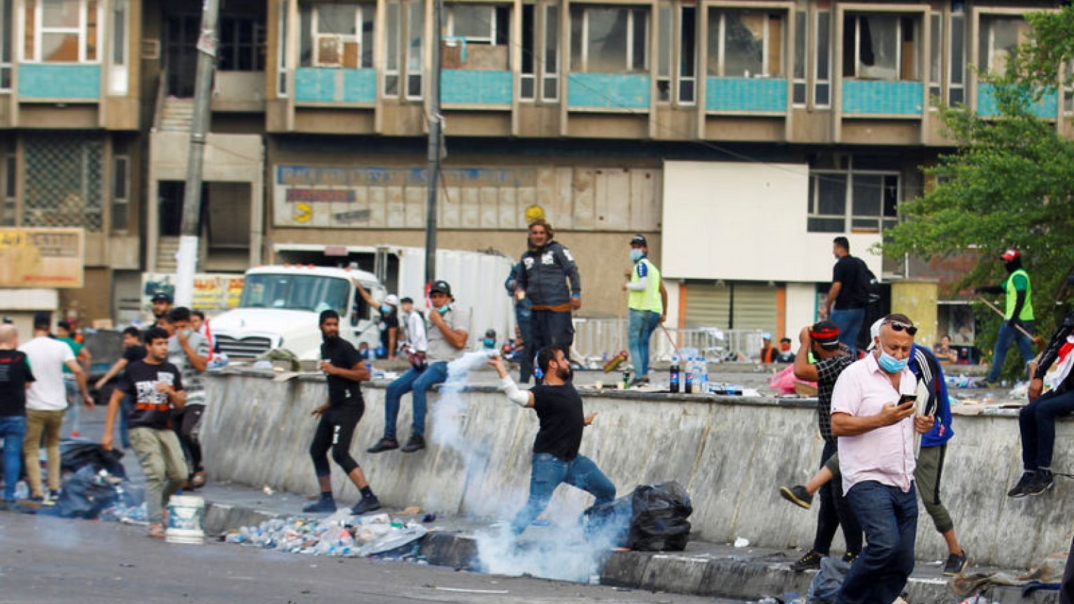 Iraq deploys counter-terrorism forces to protect Baghdad buildings