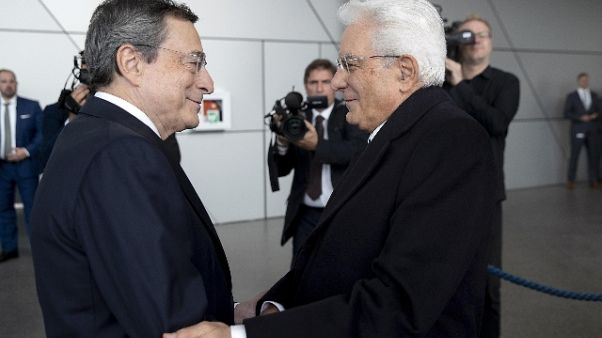 Bce: Mattarella, grazie Draghi Bce: Mattarella, grazie Draghi