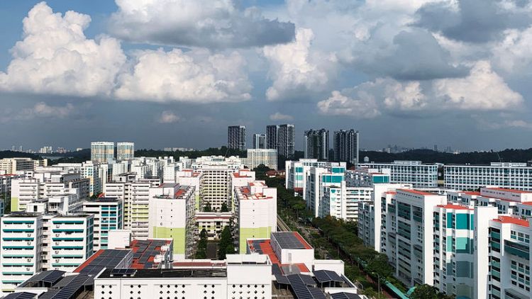 Singapore to stick with natural gas power for time being, expand solar use