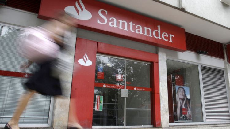 Santander keeping plans in Argentina for new consumer finance division