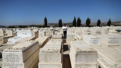 No more dead ends: Israeli app helps navigate graveyards No more dead ends: Israeli app helps navigate graveyards