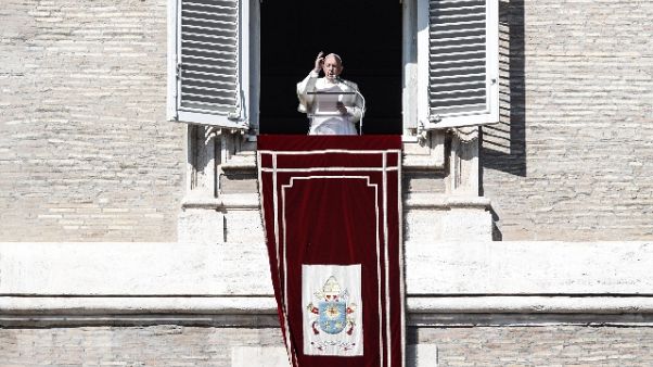 Papa, troppi messaggi negativi su morte Papa, troppi messaggi negativi su morte