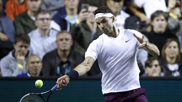 Atp Bercy: Dimitrov primo semifinalista Atp Bercy: Dimitrov primo semifinalista