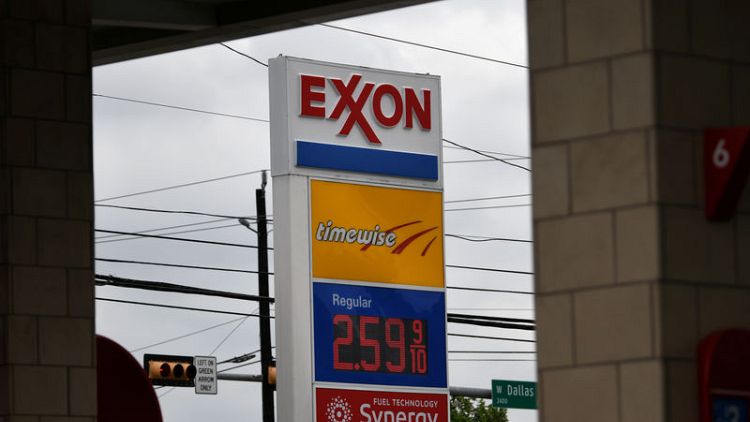 Exxon, Chevron earnings fall on lower oil and gas prices