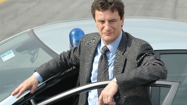 Attore Tirabassi ricoverato ad Avezzano Attore Tirabassi ricoverato ad Avezzano