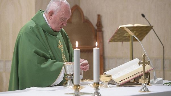 Papa: più martiri oggi che primi secoli Papa: più martiri oggi che primi secoli