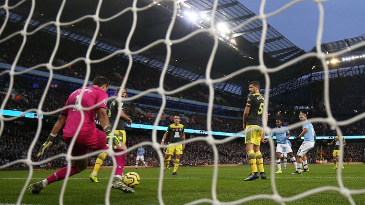 Aguero and Walker seal late victory for Manchester City